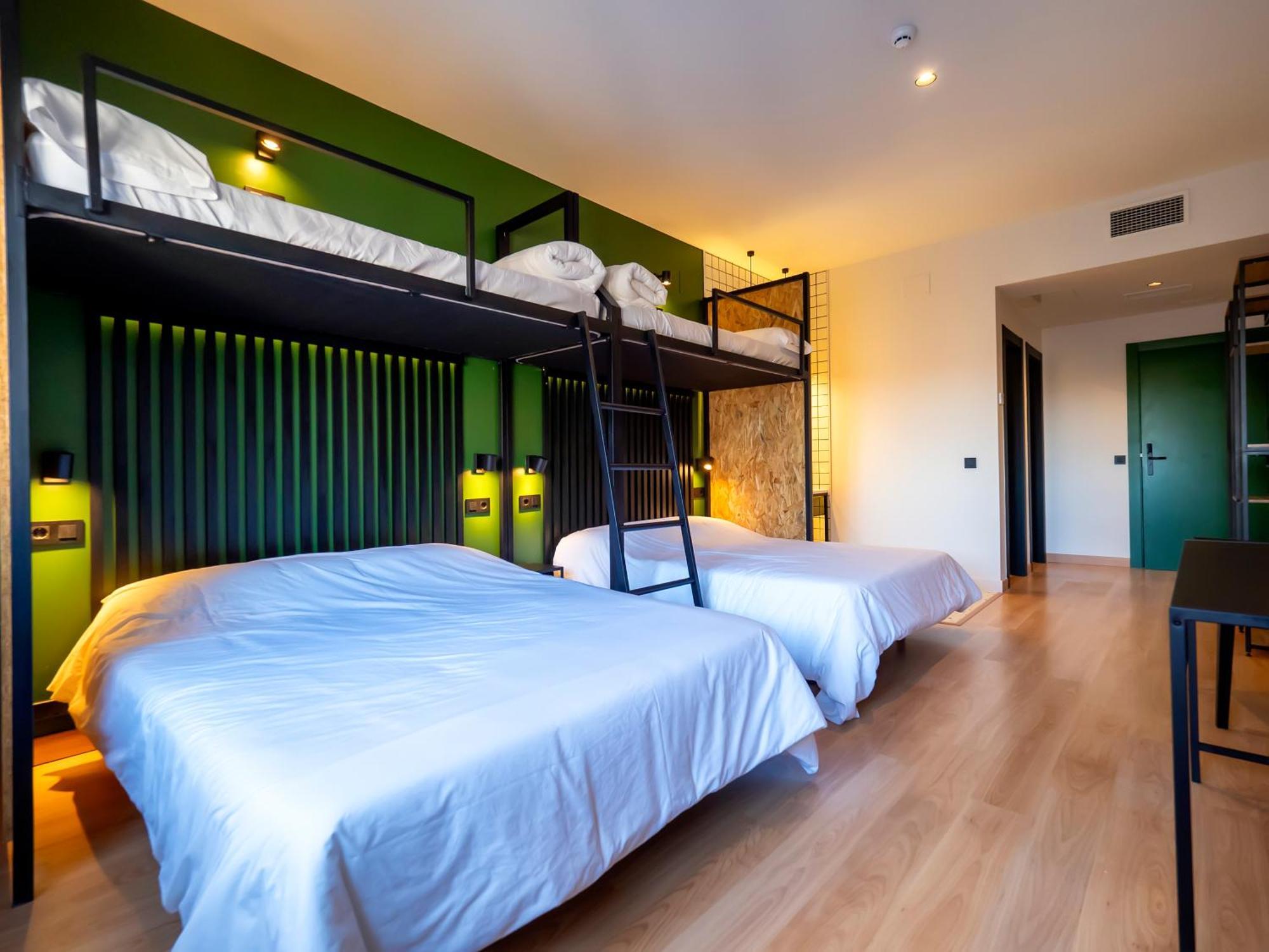 Wonder Hostel Толедо Экстерьер фото